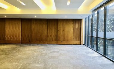 Venta departamento en Uniq Lomas con terraza