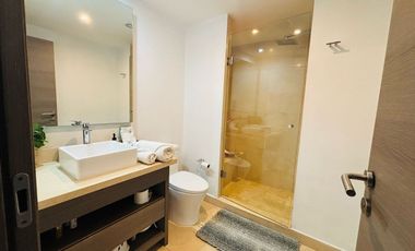 Venta departamento en Uniq Lomas con terraza