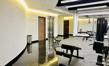 Venta departamento en Uniq Lomas con terraza