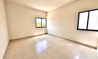 Casa entrega inmediata en privada Alera