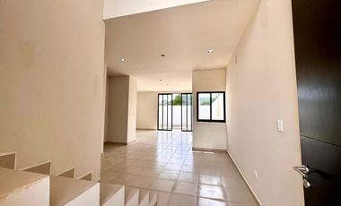 Casa entrega inmediata en privada Alera