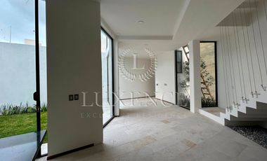 Casa en Venta en Fraccionamiento Los Frailes, San Juan Tilcuautla