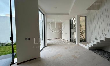 Casa en Venta en Fraccionamiento Los Frailes, San Juan Tilcuautla