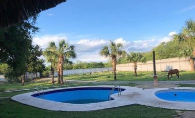 QUINTA EN RENTA EN SANTIAGO