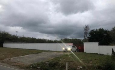 QUINTA EN RENTA EN SANTIAGO