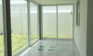 Renta casa mision conca queretaro