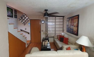 SE VENDE CASA EN ESQUINA EN PARQUE TLAQUEPAQUE