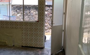 RENTA CASA PARA OFICINAS O GUARDERIA CON JARDIN, COL. SAN JERONIMO ACULCO