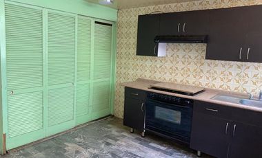 RENTA CASA PARA OFICINAS O GUARDERIA CON JARDIN, COL. SAN JERONIMO ACULCO