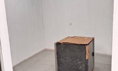 SE RENTA LOCAL EN LA ESQUINA DE APACHES CON EJIDO  