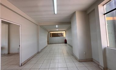 SE ALQUILA LOCAL EN HUARAZ