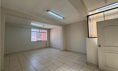 SE ALQUILA LOCAL EN HUARAZ