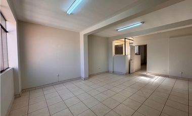 SE ALQUILA LOCAL EN HUARAZ