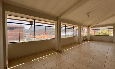 SE ALQUILA LOCAL EN HUARAZ