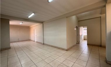 SE ALQUILA LOCAL EN HUARAZ