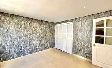 Apartamento en venta en importante zona de Laureles