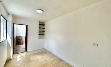 Apartamento en venta en importante zona de Laureles