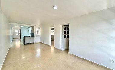 Apartamento en venta en importante zona de Laureles