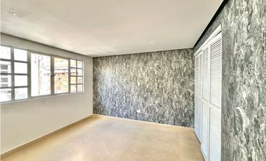 Apartamento en venta en importante zona de Laureles