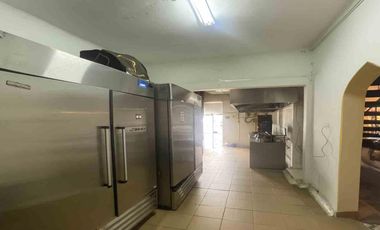 Casa Comercial en Arriendo – Granada, Cali