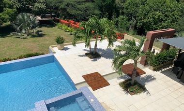 VENTA CASA DE ALTO PERFIL – EL PASO, GIRARDOT