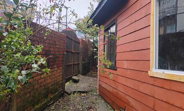 Se vende hermosa casa con dos departamentos en Ancud