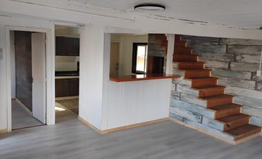 Se vende hermosa casa con dos departamentos en Ancud