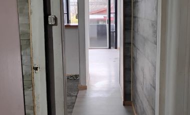 Se vende hermosa casa con dos departamentos en Ancud