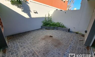 PH a estrenar, 3 ambientes, con cochera y patio