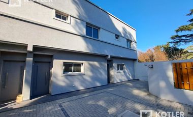 PH a estrenar, 3 ambientes, con cochera y patio