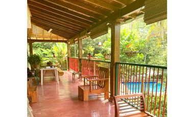 Casa campestre en Jiguales Lago Calima