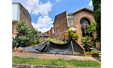 Se Venden Lotes unidad cerrada en Sabaneta parte baja