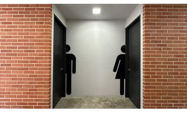 Vendo Magnifica oficina ubicada en el centro logístico de Pereira