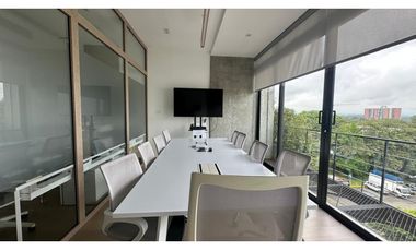 Vendo Magnifica oficina ubicada en el centro logístico de Pereira