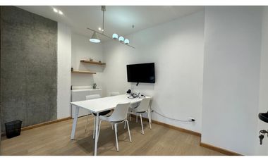 Vendo Magnifica oficina ubicada en el centro logístico de Pereira