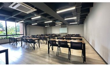 Vendo Magnifica oficina ubicada en el centro logístico de Pereira