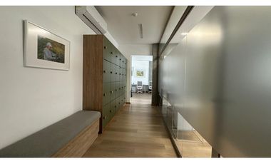 Vendo Magnifica oficina ubicada en el centro logístico de Pereira