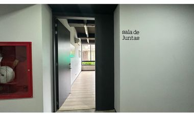 Vendo Magnifica oficina ubicada en el centro logístico de Pereira