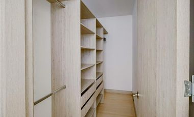 Apartamento en Lalinde en piso 10