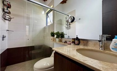 VENDEMOS CASA EN UNIDAD CERRADA SECTOR CARAVANCHEL DE 1 NIVEL