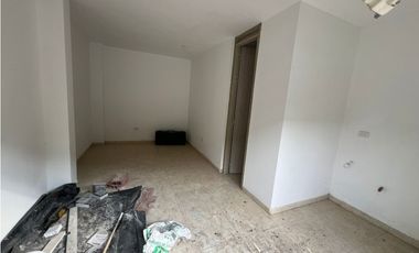 SE ARRIENDA HERMOSO LOCAL EN GIRON