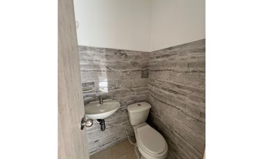 SE ARRIENDA HERMOSO LOCAL EN GIRON