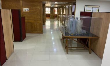 Oficina en alquiler ubicado en Chico Reservado