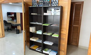 Oficina en alquiler ubicado en Chico Reservado