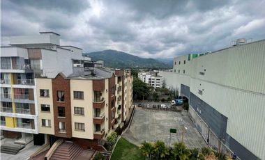 SE RENTA APARTAESTUDIO AMOBLADO CON PARQUEADERO - SECTOR PORTAL  Q