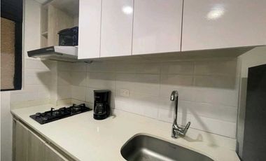 SE RENTA APARTAESTUDIO AMOBLADO CON PARQUEADERO - SECTOR PORTAL  Q