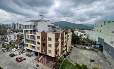 SE RENTA APARTAESTUDIO AMOBLADO CON PARQUEADERO - SECTOR PORTAL  Q