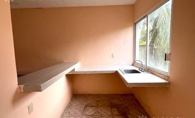 Casa en venta con excelente ubicación en Valladolid