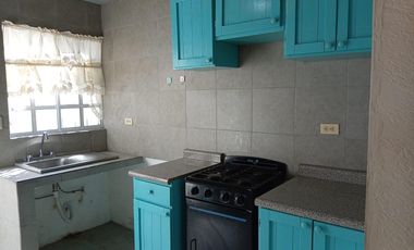 Casa en Venta de 1 Planta en Res. Roble