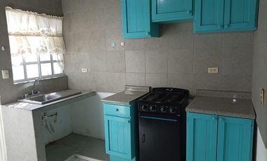 Casa en Venta de 1 Planta en Res. Roble